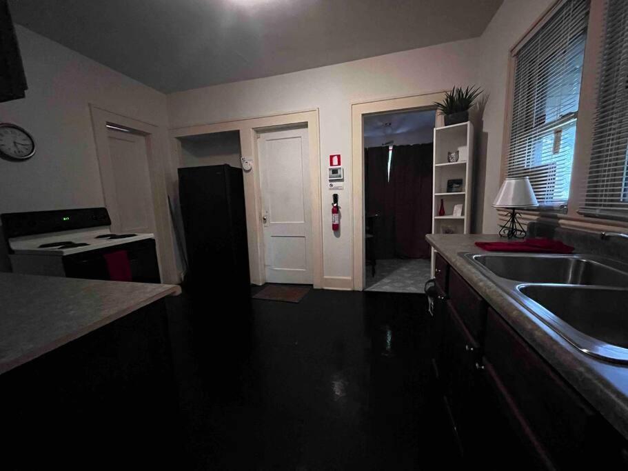 Comfortable 2-Bdrm Spacious Home With Wifi & Patio Indianapolis Kültér fotó