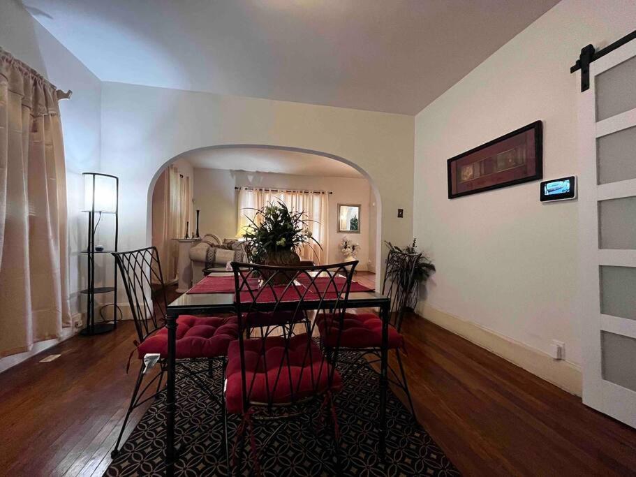 Comfortable 2-Bdrm Spacious Home With Wifi & Patio Indianapolis Kültér fotó