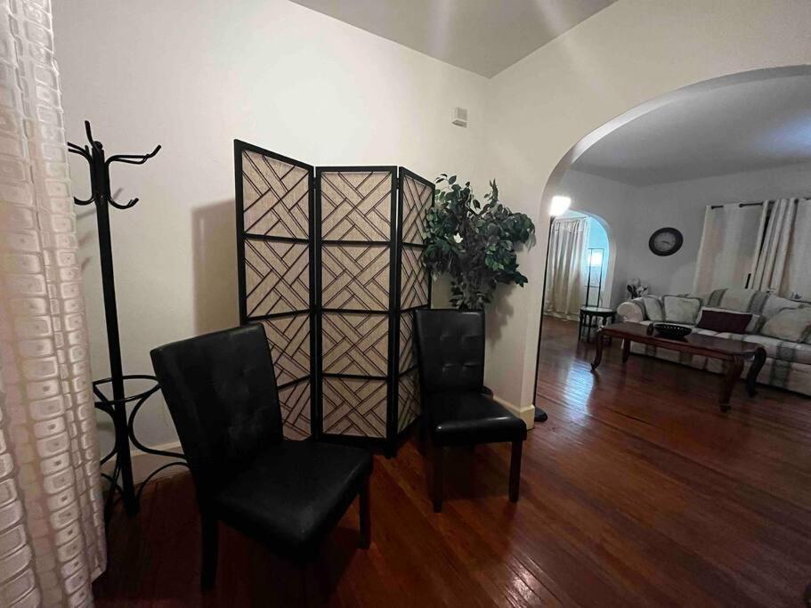 Comfortable 2-Bdrm Spacious Home With Wifi & Patio Indianapolis Kültér fotó