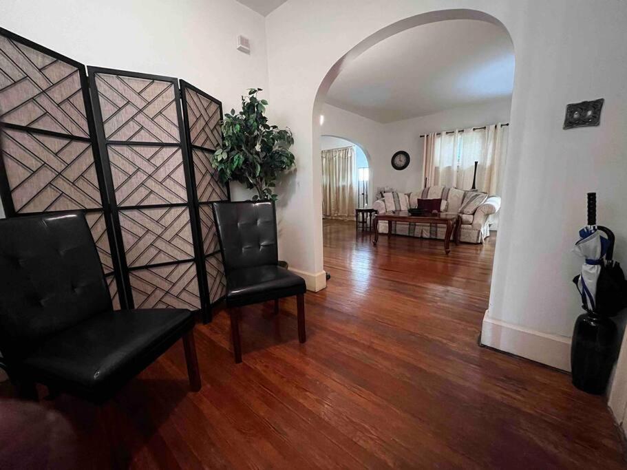 Comfortable 2-Bdrm Spacious Home With Wifi & Patio Indianapolis Kültér fotó