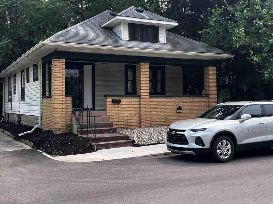 Comfortable 2-Bdrm Spacious Home With Wifi & Patio Indianapolis Kültér fotó